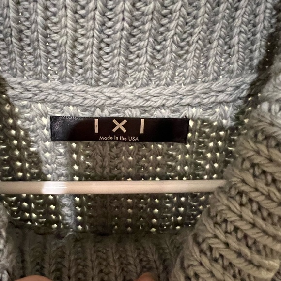 NWT One by One IXI 100% wool pullover sweater - Picture 3 of 8